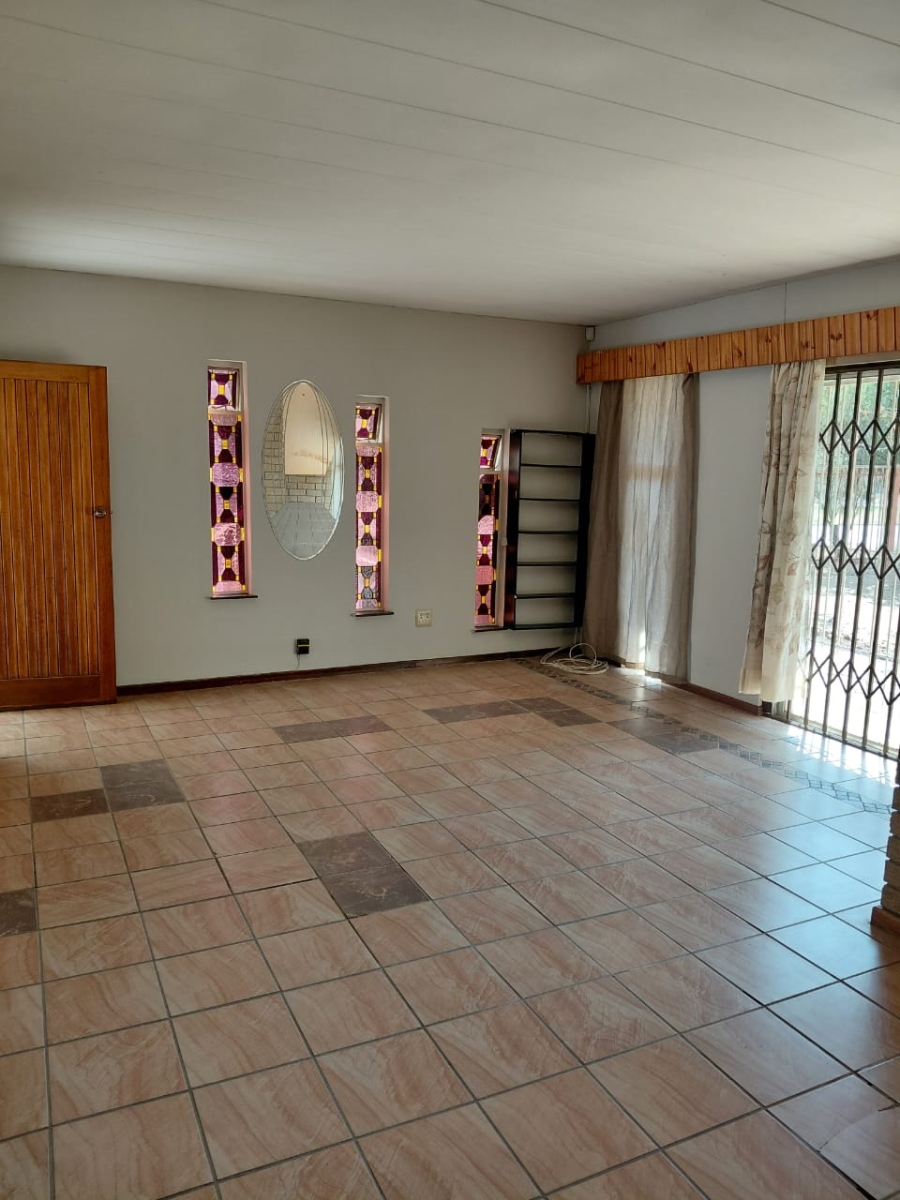 To Let 4 Bedroom Property for Rent in Universitas Free State